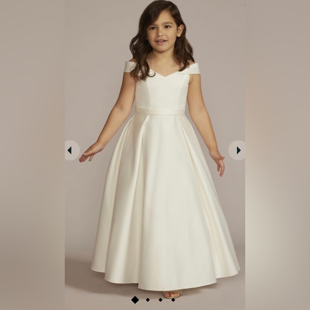 DAVID’S BRIDAL SATIN OFF-THE-SHOULDER FLOWER GIRL DRESS WITH POCK,IVORY